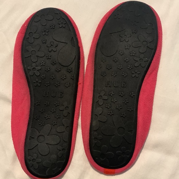 HUE Slippers - Picture 2 of 11